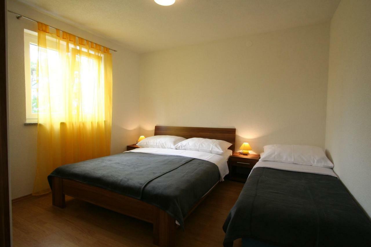 Apartments Hodzic 실로 외부 사진