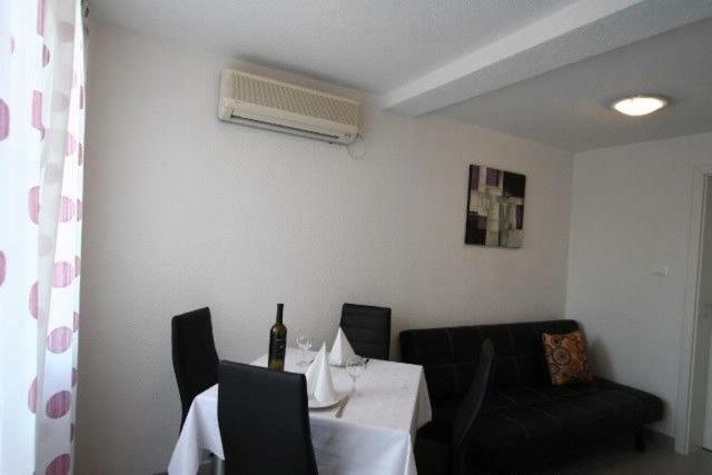 Apartments Hodzic 실로 외부 사진